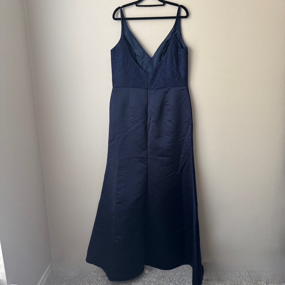 Hayley Paige Occasions V-Neck Blue Satin Lace Sleeveless Maxi Mermaid Dress 14 - Picture 4 of 16